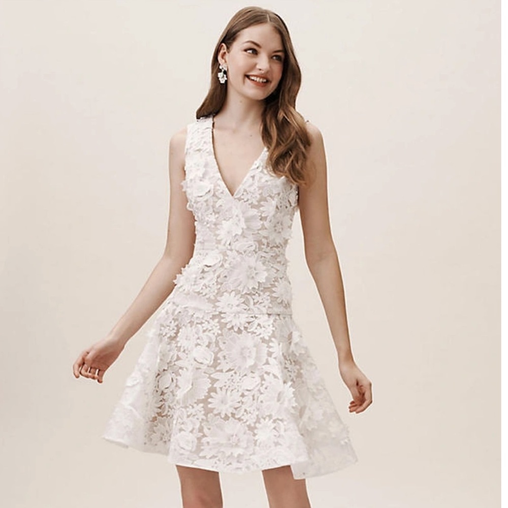 BHLDN Melbourne Floral Appliqués Dress
NWT/NEW